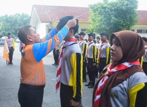 pj_sekda_lepas_peserta_pelita_iii_kwarcab_pramuka_tebing_tinggi