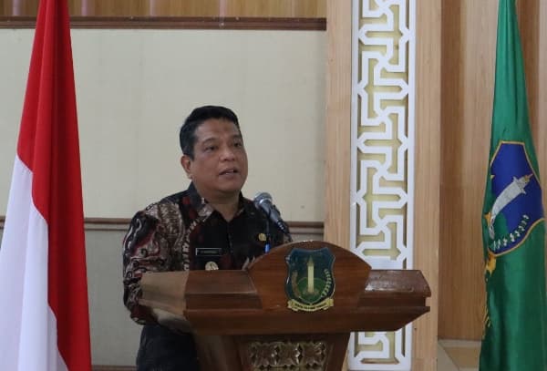 pj_wali_kota_kota_tebing_tinggi_telah_menggerakkan_sektor_jasa_dan_perdagangan