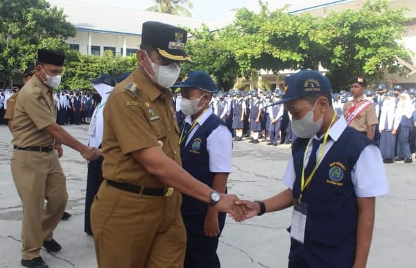pj_wali_kota_launching_tanda_penerapan_digitalisasi_pendidikan