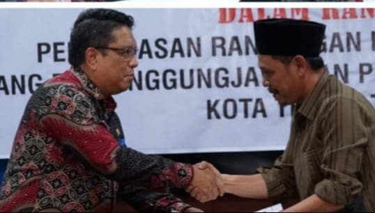 pj_wali_kota_sampaikan_nota_jawaban_atas_pandangan_umum_fraksi_dprd_tebing_tinggi
