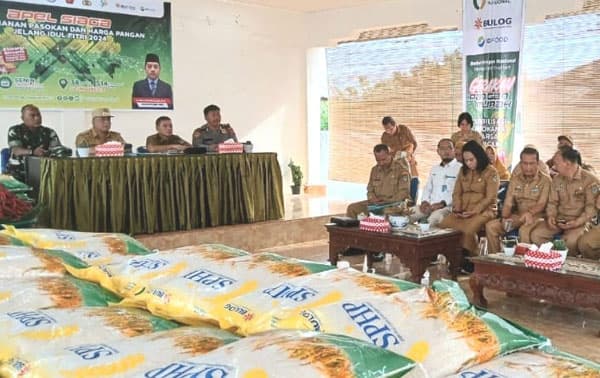 pj_wali_kota_tebing_tinggi_resmikan_gerakan_pangan_murah