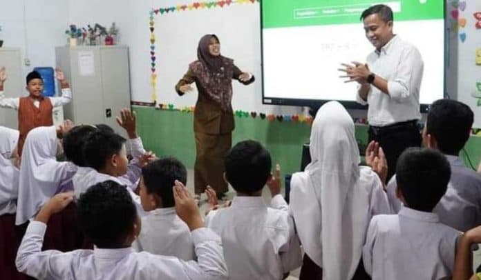 pj_wali_kota_tegaskan_komitmen_pendidikan_prioritas_utama_di_tebing_tinggi