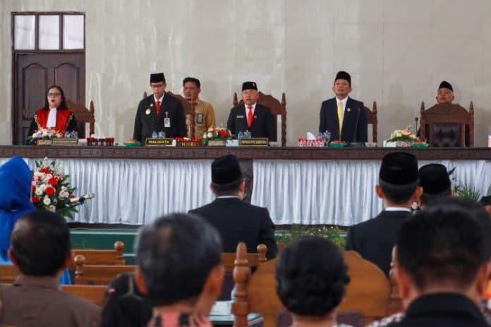 pjs_wali_kota_ajak_pimpinan_dprd_siantar_berbenah