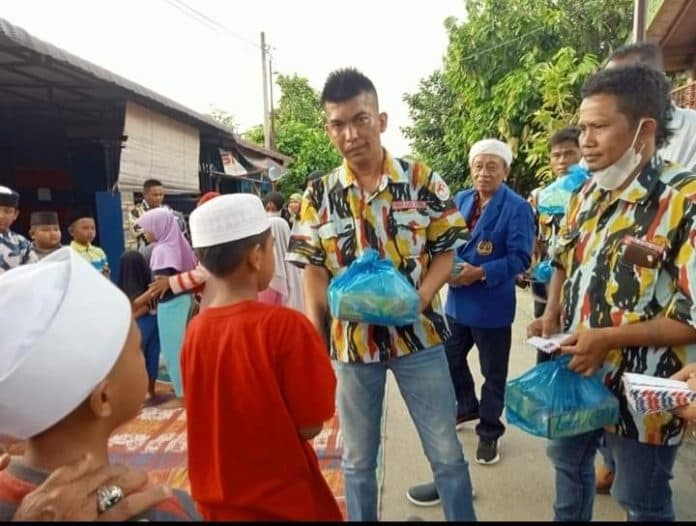 pkn_kecamatan_galang_berbagi_kasih_bersama_anak_yatim