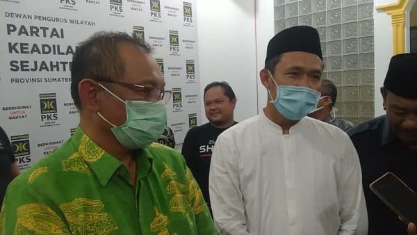 pks_sebut_akhyar_salman_lebih_berpengalaman_ketimbang_bobby_aulia