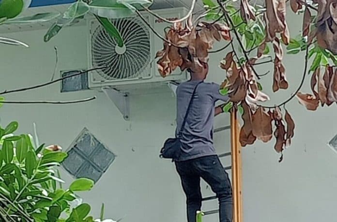 pln_ganti_kwh_meter_terbakar_di_kantor_pgri_disdik_deli_serdang