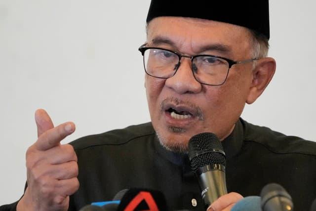 pm_malaysia_anwar_ibrahim_tegaskan_tolak_lgbt_dan_komunisme