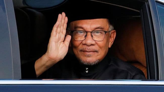 pm_malaysia_anwar_ibrahim_tiba_di_jakarta_siap_teken_8_mou_kerjasama