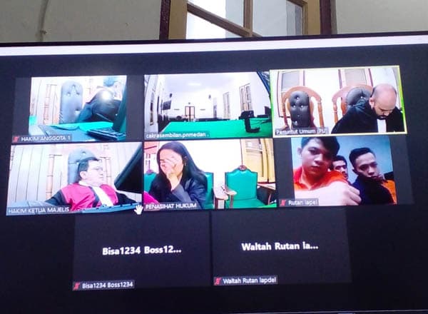 pn_medan_hukum_berat_2_kurir_dan_2_pembeli_sabu