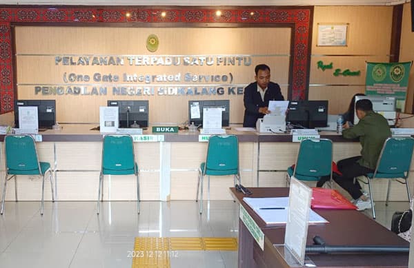 pn_sidikalang_kabulkan_gugatan_prapid_3_tersangka_tipikor_di_pakpak_bharat_perintah_sp3_dipertanyakan