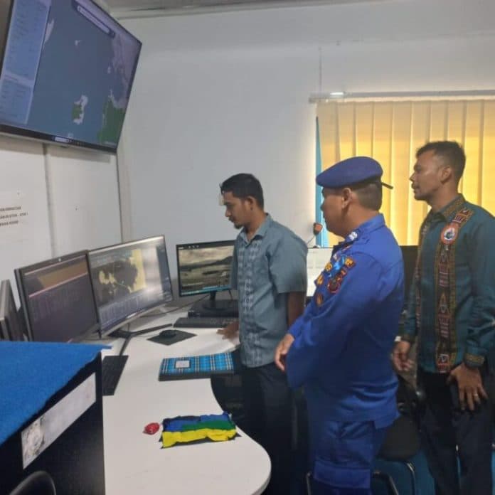 polairud_dan_stasiun_radio_pantai_sibolga_koordinasi_cuaca_untuk_jaga_keselamatan_pelaut