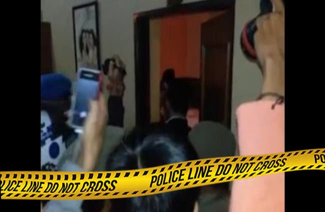 polda_metro_gerebek_3_rumah_di_pakam_5_pria_dan_42_kg_sabu_diangkut