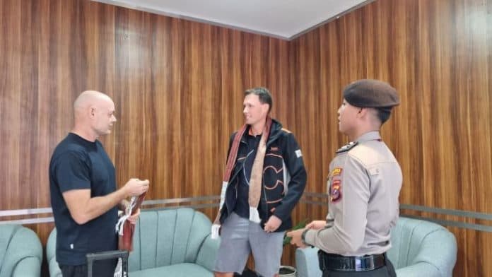 polda_sumut_hadirkan_polisi_pariwisata_dalam_aquabike_jetski_toba_2023
