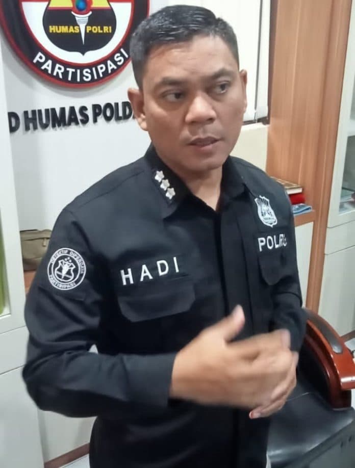 polda_sumut_kejar_pemilik_260_ballpress_pakaian_bekas