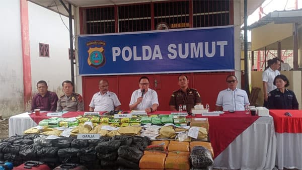 polda_sumut_musnahkan_102_kilogram_sabu_sitaan_dari_43_kasus