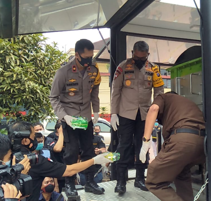 polda_sumut_musnahkan_sabu_151_kg_ekstasi_58241_butir_dan_ganja_81_kg
