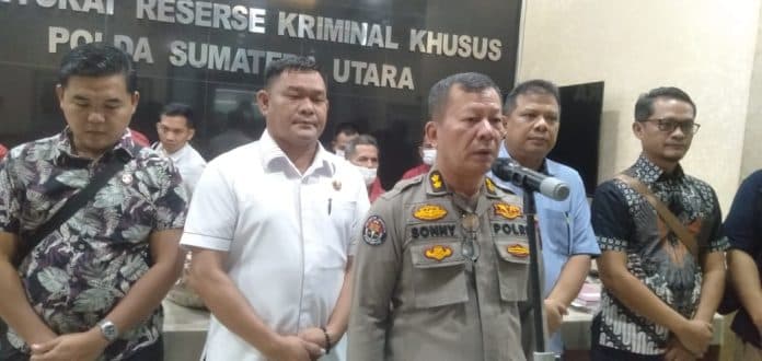 polda_sumut_tangkap_8_pencuri_brondolan_hingga_penadah_sawit_di_langkat