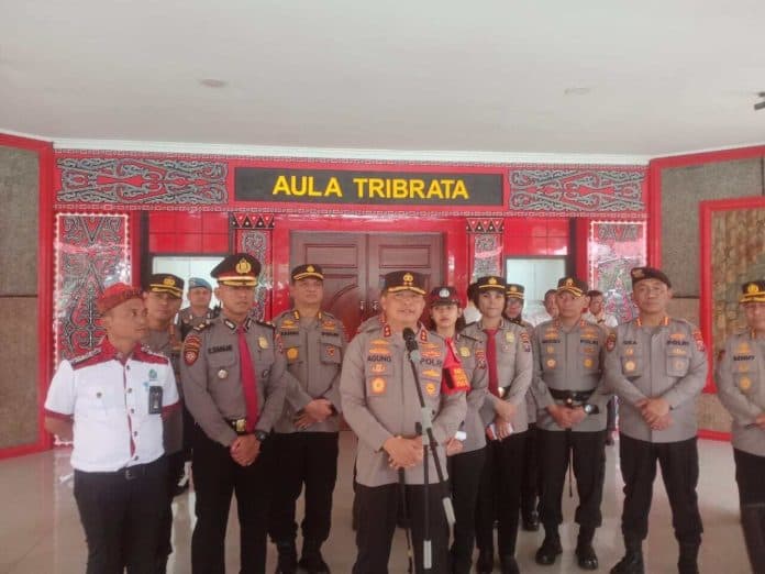 polda_sumut_turunkan_153_orang_polisi_pariwisata_di_kawasan_danau_toba