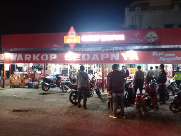 poldasu_dan_polres_serentak_bubarkan_warga_berkumpul