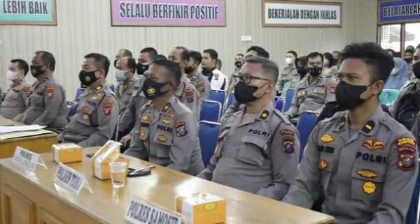 poldasu_ingatkan_seluruh_polres_harus_aktifkan_call_center_110_masyarakat_harus_dilayani