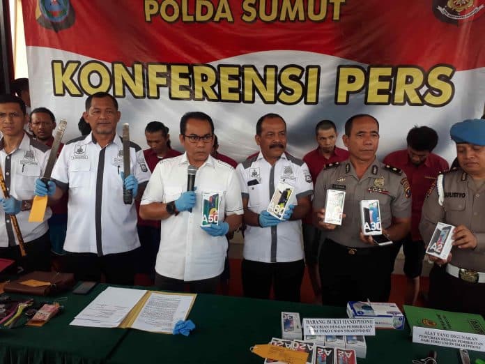 poldasu_ringkus_3_orang_sindikat_pencuri_toko_handpone_dan_rumah_kosong