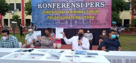 poldasu_tangkap_pria_ngaku_bisa_bebaskan_para_terapis_japanese_thai_massage_siantar