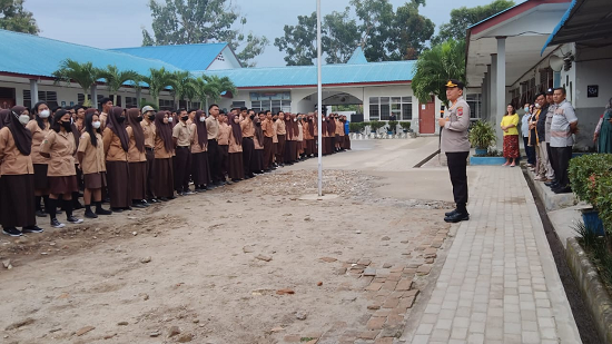 police_goes_to_school_kapolres_simalungun_imbau_siswa_jauhi_narkoba