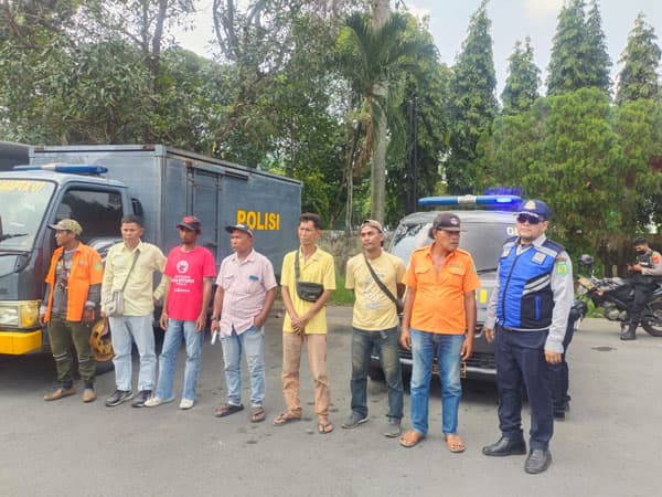 polisi_amankan_7_jukir_ilegal_dari_seputaran_asia_mega_mas