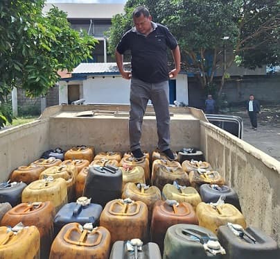 polisi_amankan_truk_pengangkut_3_ton_bbm_bersubsidi_di_langkat