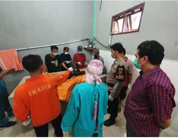 polisi_benarkan_kebakaran_rumah_adat_melayu_di_tebing_tinggi_telan_korban_seorang_anak