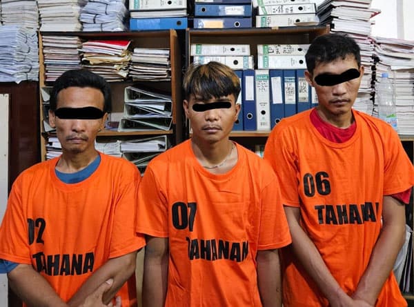 polisi_ciduk_3_penyalahguna_sabu_dari_perumahan_adelia_ii_gunung_maligas