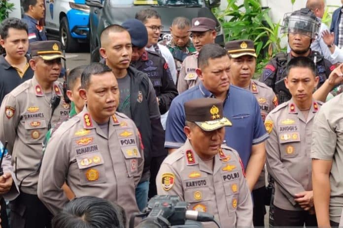 polisi_dalami_kaitan_pelaku_penembakan_dengan_jaringan_teroris