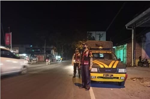 polisi_di_tebing_tinggi_rutin_patroli_deteksi_dan_antisipasi_kriminalitas_saat_ramadhan