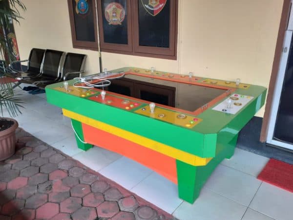polisi_gerebek_judi_dingdong_di_batu_bara_seorang_pejudi_diduga_sempat_jotos_petugas