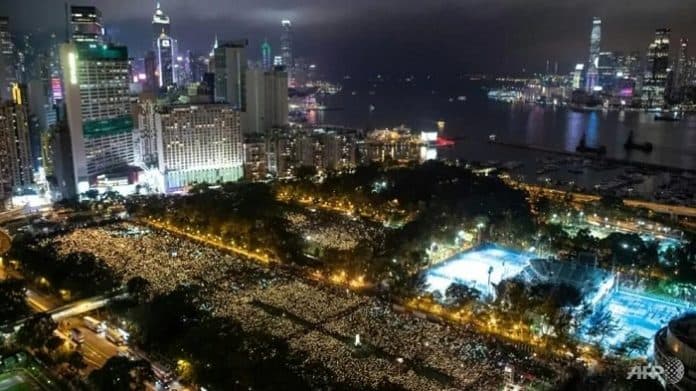 polisi_hongkong_melarang_peringatan_tiananmen_untuk_pertama_kalinya_dalam_30_tahun
