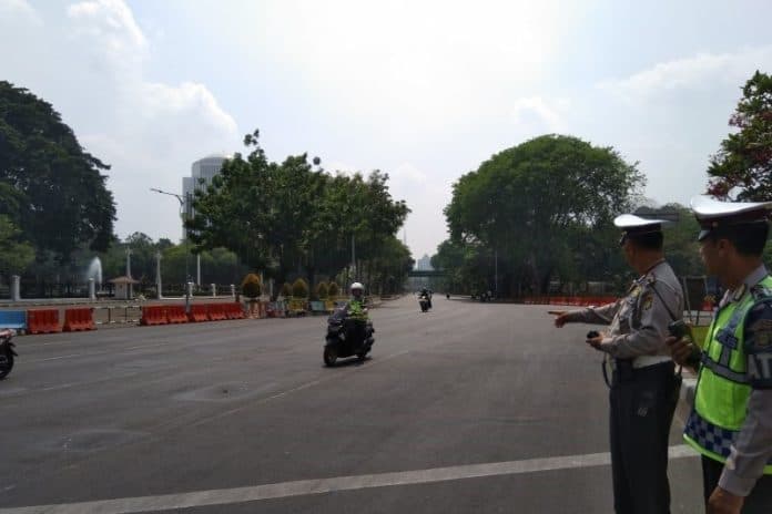 polisi_lakukan_rekayasa_lalu_lintas_di_sekitar_istana