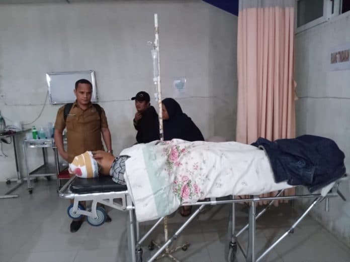 polisi_masih_mengejar_tersangka_pembacokan_kades_di_tapsel