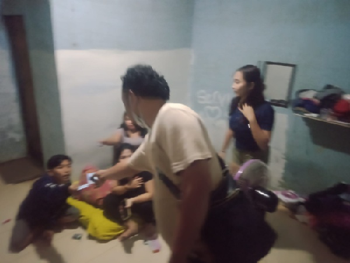 polisi_razia_kamar_kos_kosan_di_tebing_tinggi