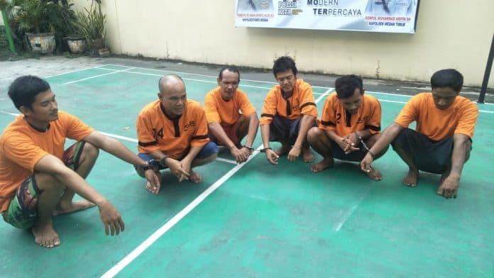 polisi_ringkus_enam_tersangka_narkoba_di_kecamatan_medan_timur