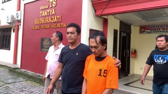polisi_sita_100_gram_ganja_yang_hendak_diselundupkan_pakai_roti_dan_kitab_suci_ke_lapas