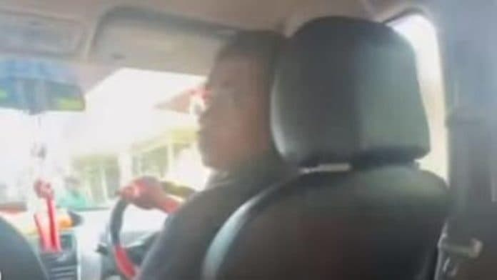 polisi_tangkap_sopir_taksi_yang_ancam_wna_pakai_sajam