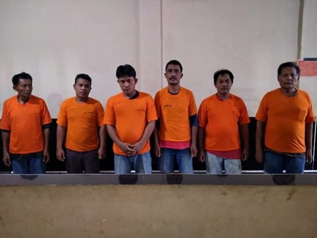polisi_tetapkan_6_tersangka_judi_sabung_ayam_di_lau_dendang