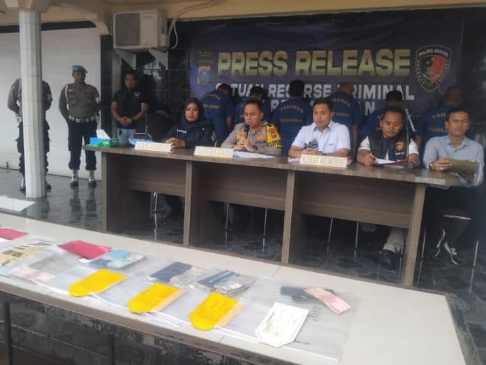 polres_asahan_ungkap_kasus_perjudian_tujuh_tersangka_diamankan_dalam_dua_minggu