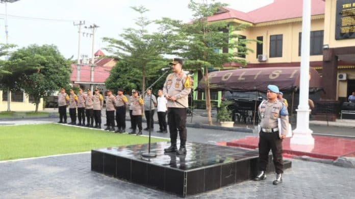 polres_batu_bara_gelar_pengamanan_malam_ibadah_dan_pergantian_tahun