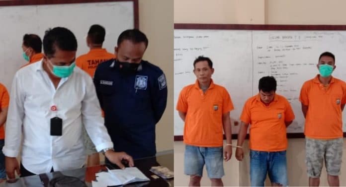 polres_batu_bara_gerebek_judi_tembak_ikan_2_pemain_dan_1_kasir_diringkus