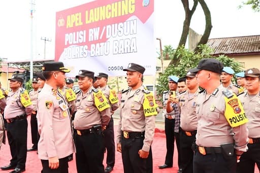polres_batu_bara_siapkan_100_personel_untuk_polisi_rw