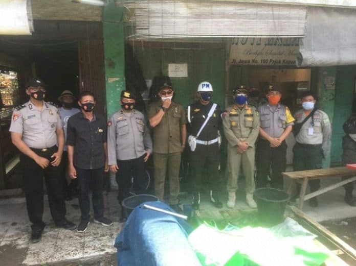 polres_belawan_dan_satpol_pp_gelar_razia_masker