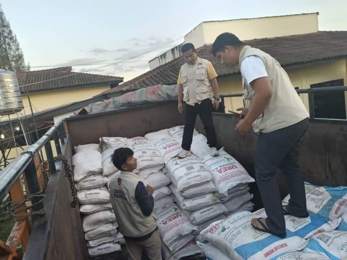 polres_dairi_ungkap_ada_6_tersangka_terduga_pelaku_penyelewengan_pupuk_subsidi