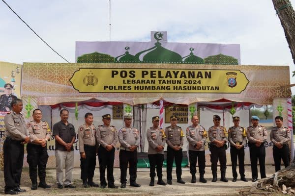 polres_humbahas_cek_kesiapan_personel_di_pos_operasi_ketupat_2024