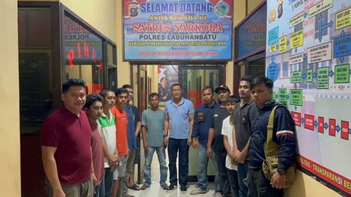 polres_labuhanbatu_fasilitasi_8_pecandu_narkoba_jalani_rehabilitasi